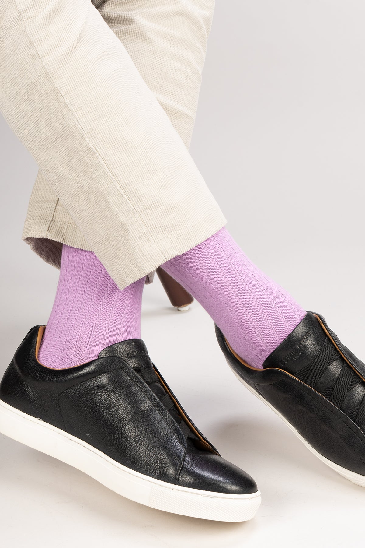 Oswin Hyde Pastel Heaven men’s cotton socks in a six-pack. These luxury socks offer comfort, style, and a soft pastel design for everyday wear.