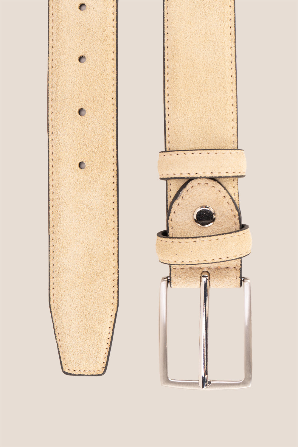 Kenneth Sand suede leather belt for men. Featuring a classic pin buckle, this belt combines style and durability with a soft suede finish.