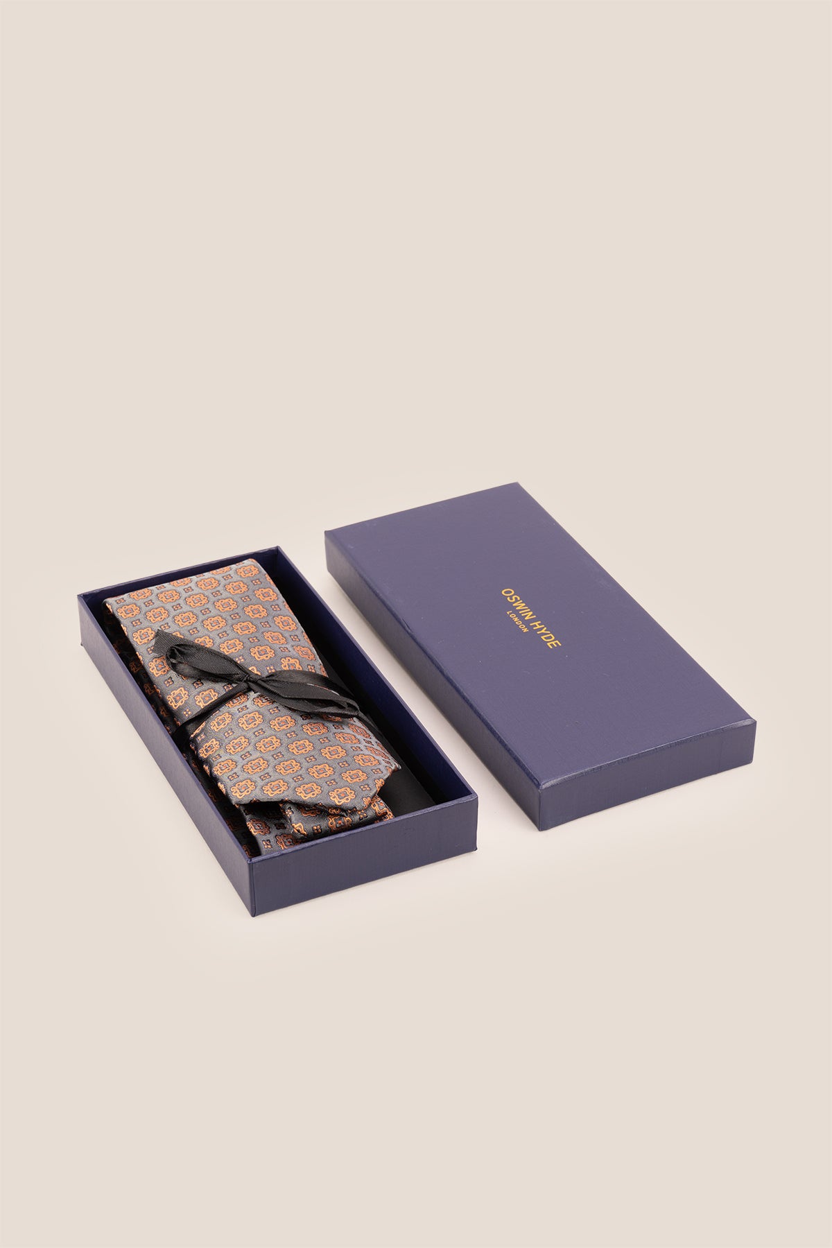 Grey Geometric Circles tie, crafted to bring a modern edge to your outfit. Its distinctive geometric circle design in muted grey shades