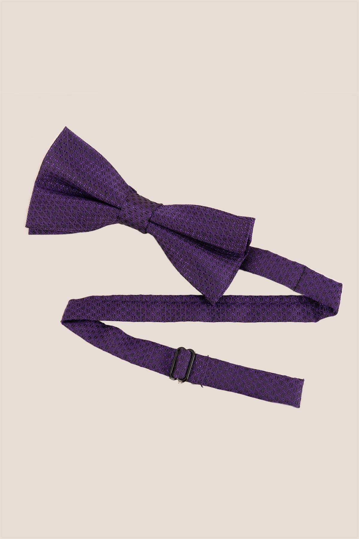 Oswin Hyde Purple Scotch Texture Bowtie for men, designed with a distinctive scotch-textured pattern
