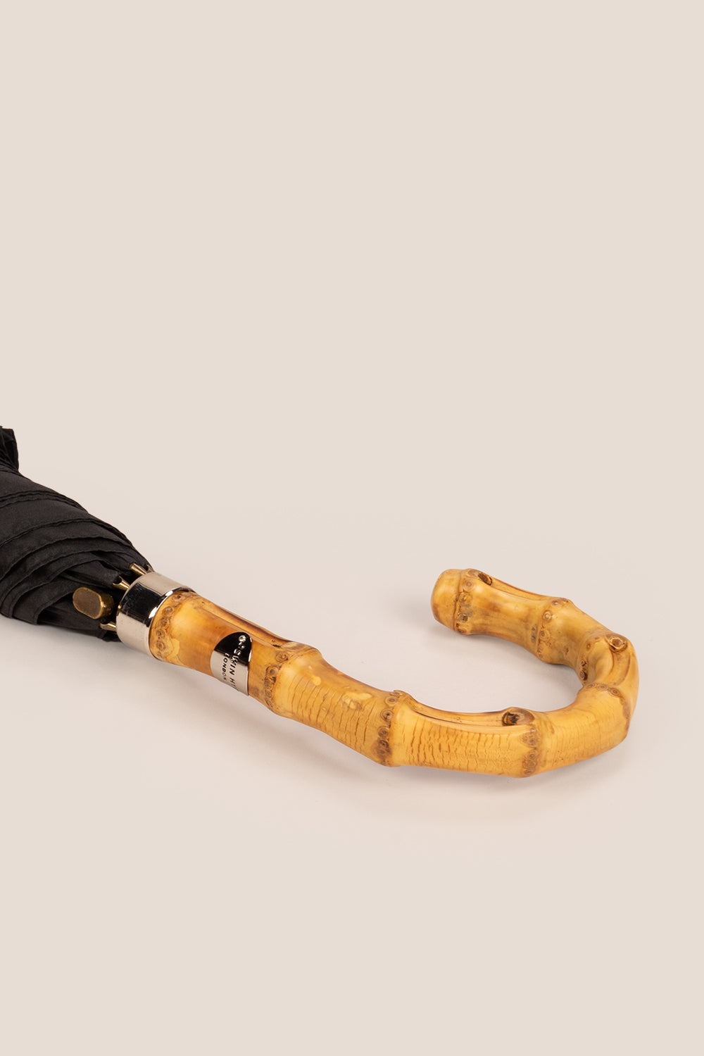 Jonathan Black classic umbrella with a sturdy canopy and refined bamboo wooden handle, perfect for daily use or as a sophisticated golf umbrella.