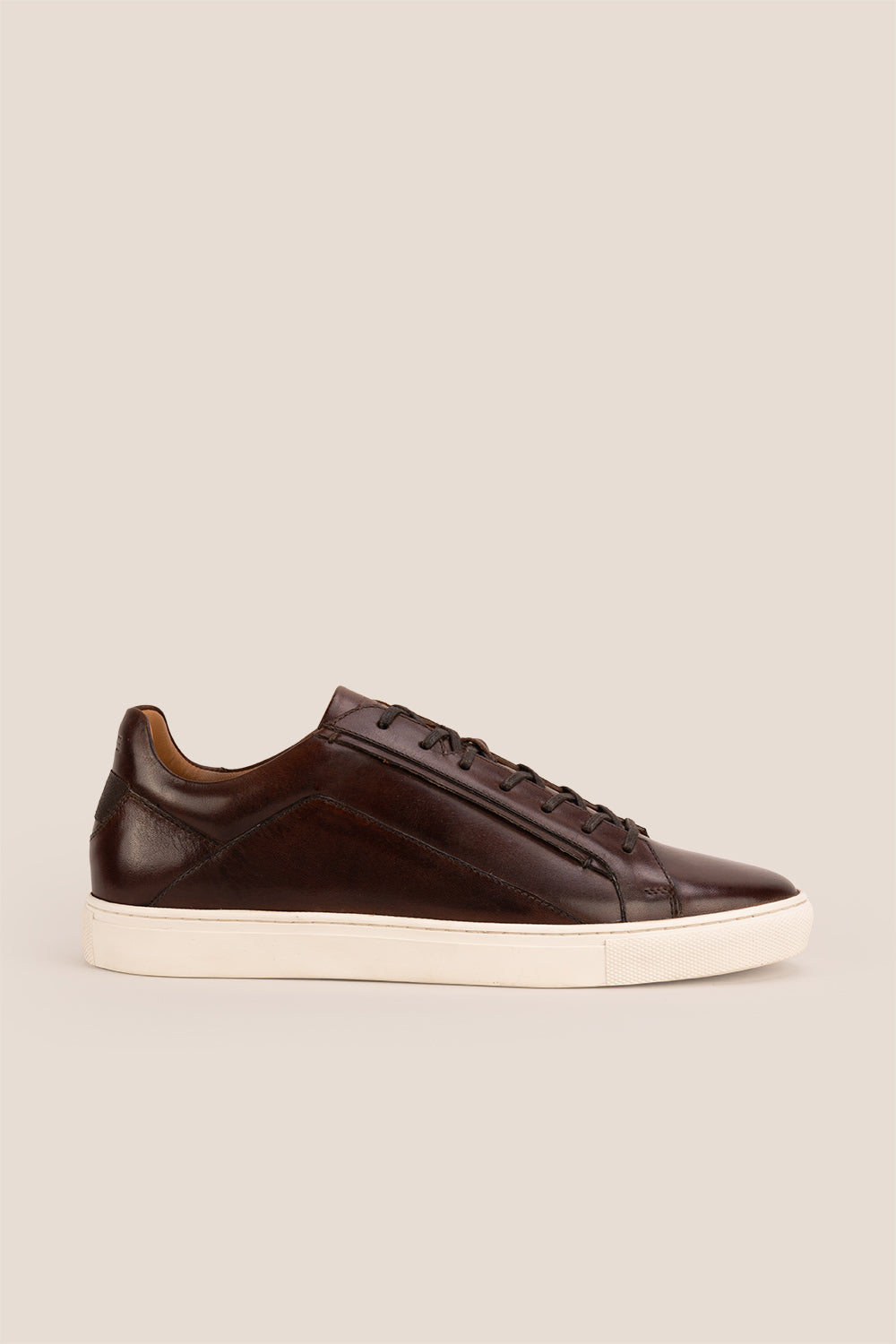 Hayes Brown leather sneakers for men, designed with a classic seven-eyelet style that enhances your everyday attire. Made from premium leather