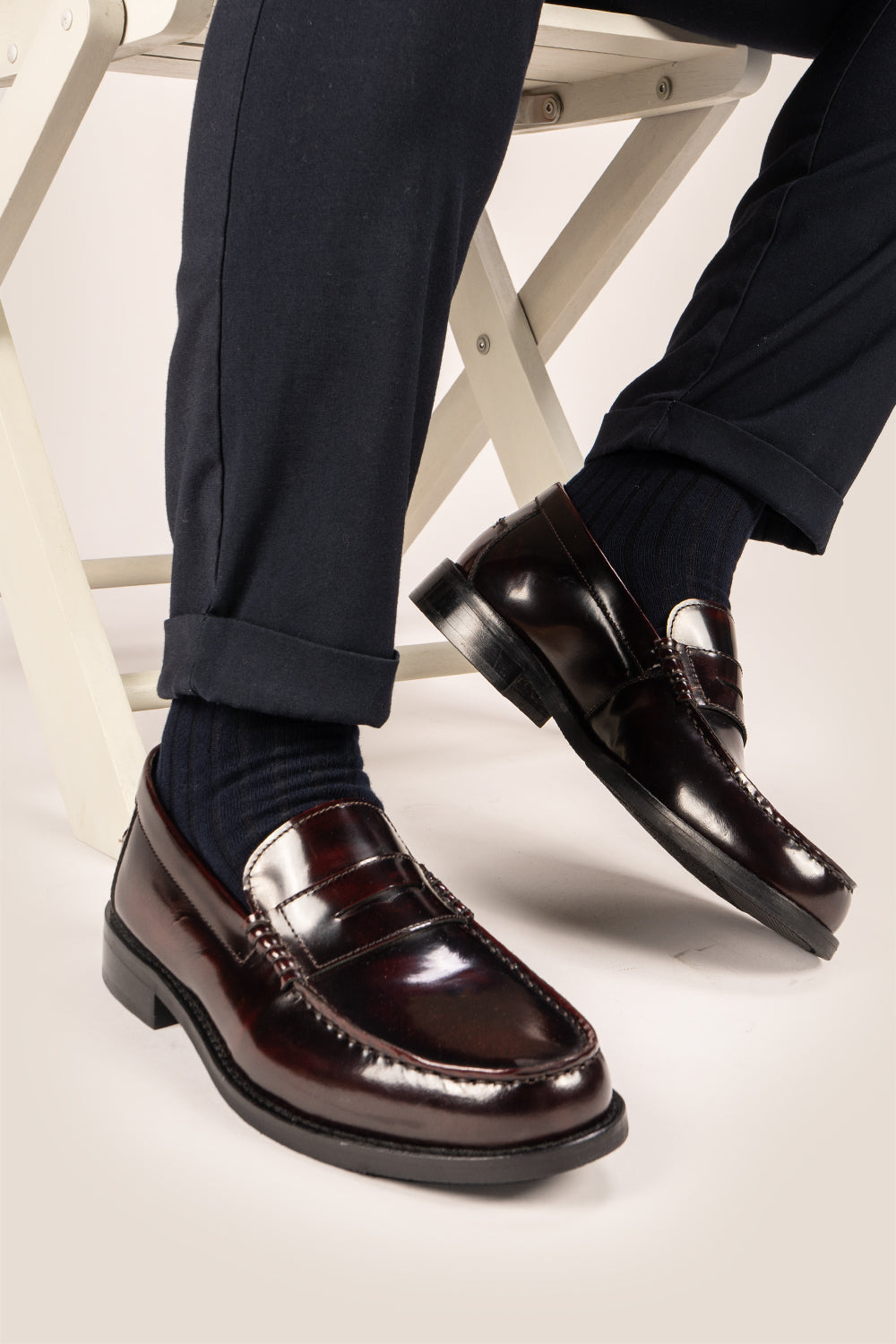 Peter Bordo leather penny loafers for men. Classic and stylish, these loafers provide comfort, durability, and a refined look for any occasion.