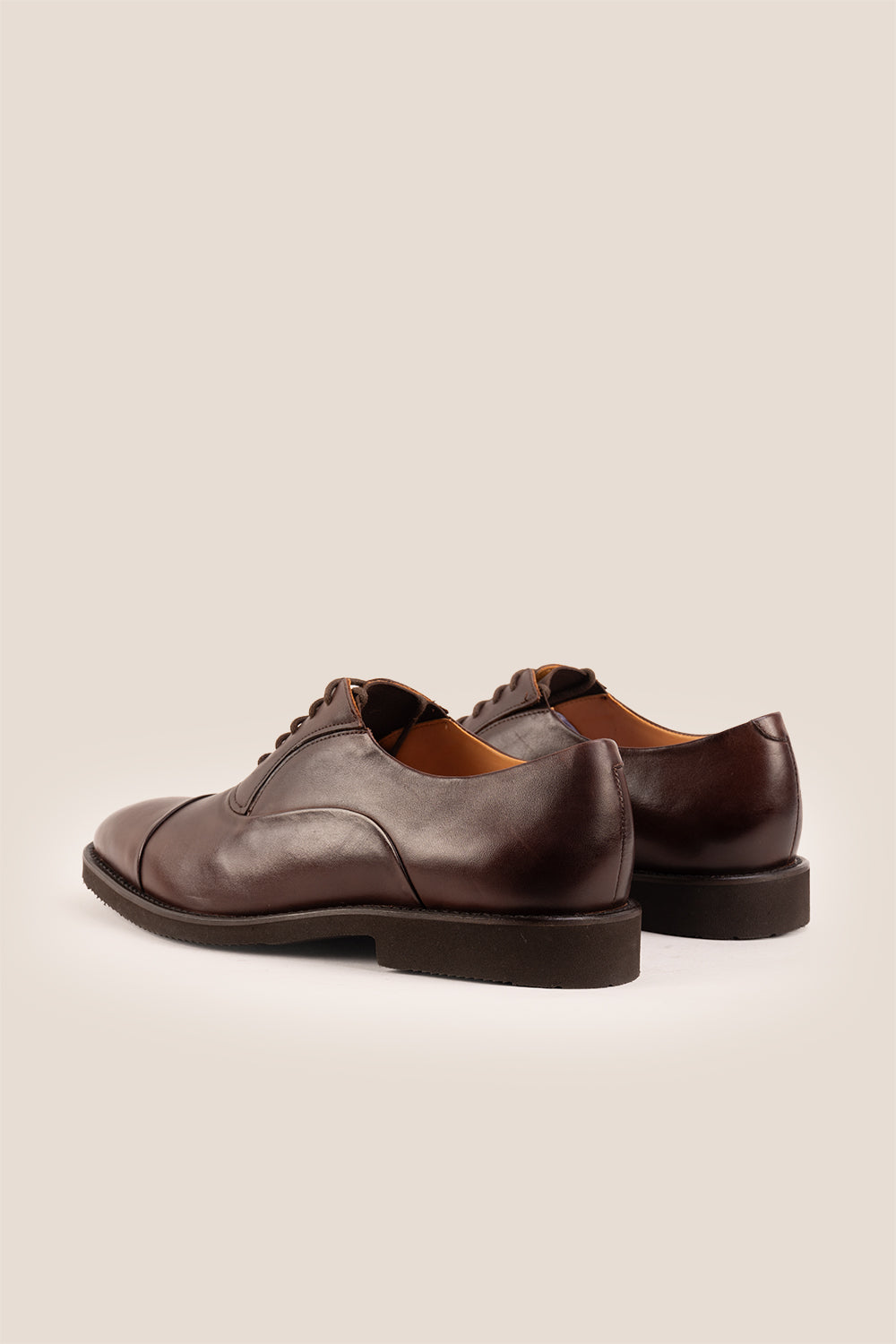 Grayson brown Oxford leather shoes for men, classic formal footwear crafted from premium leather, ideal for smart business or evening wear.