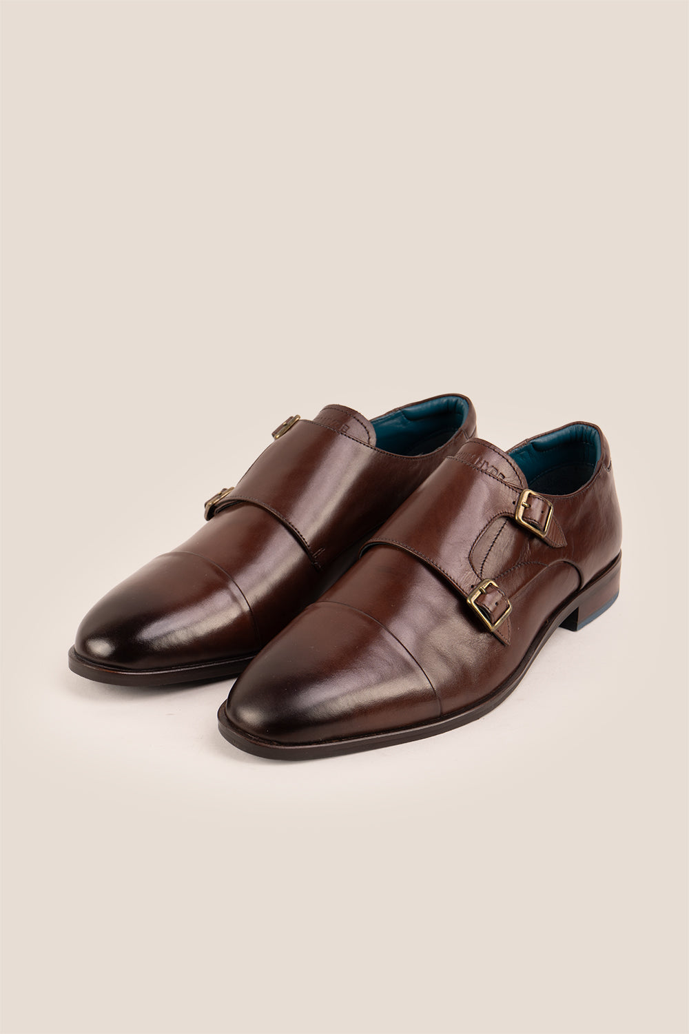 Hadley brown monk strap leather men’s shoes with single buckle design, crafted in high-quality leather and finished with a sleek leather sole.