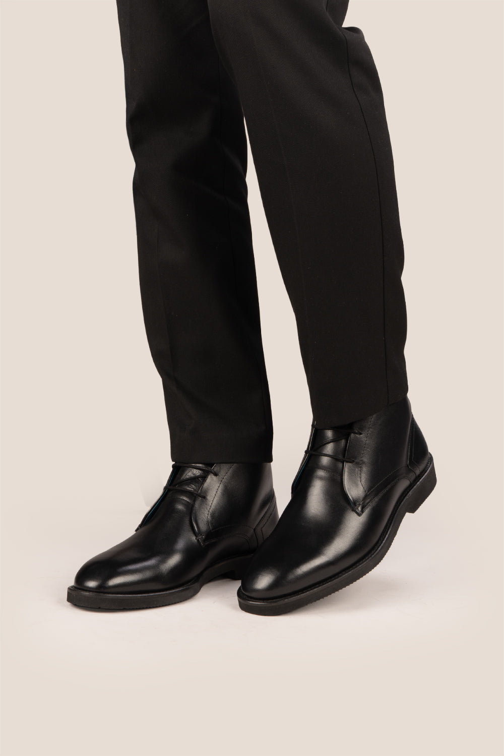 Jefferson Black Chukka boots for men made from high-quality saffiano leather, offering bold elegance, casual versatility, and modern sophistication.