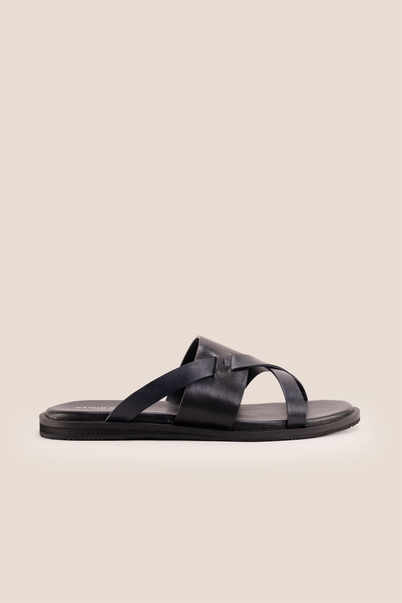 Men’s Frank Black tri-strap sandals featuring a robust adjustable strap system and a refined leather finish.
