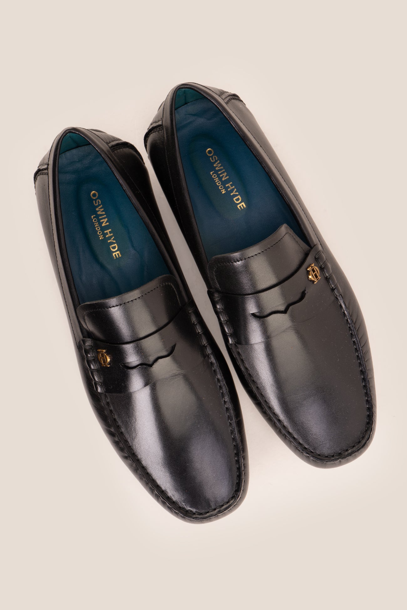 black leather driving loafer with comfort and style where  flexible sole provides excellent grip and support