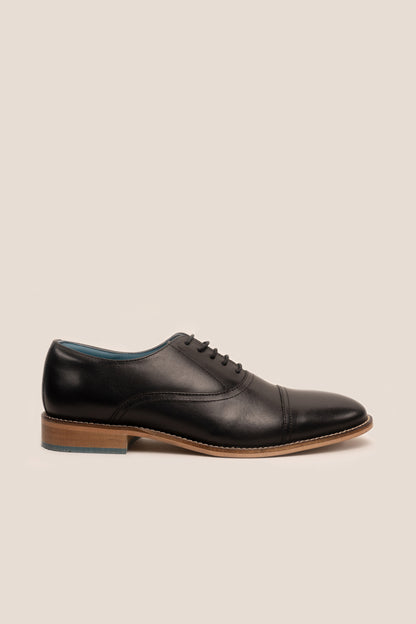 Oswin Hyde Black Leather Toecap Oxford shoe
