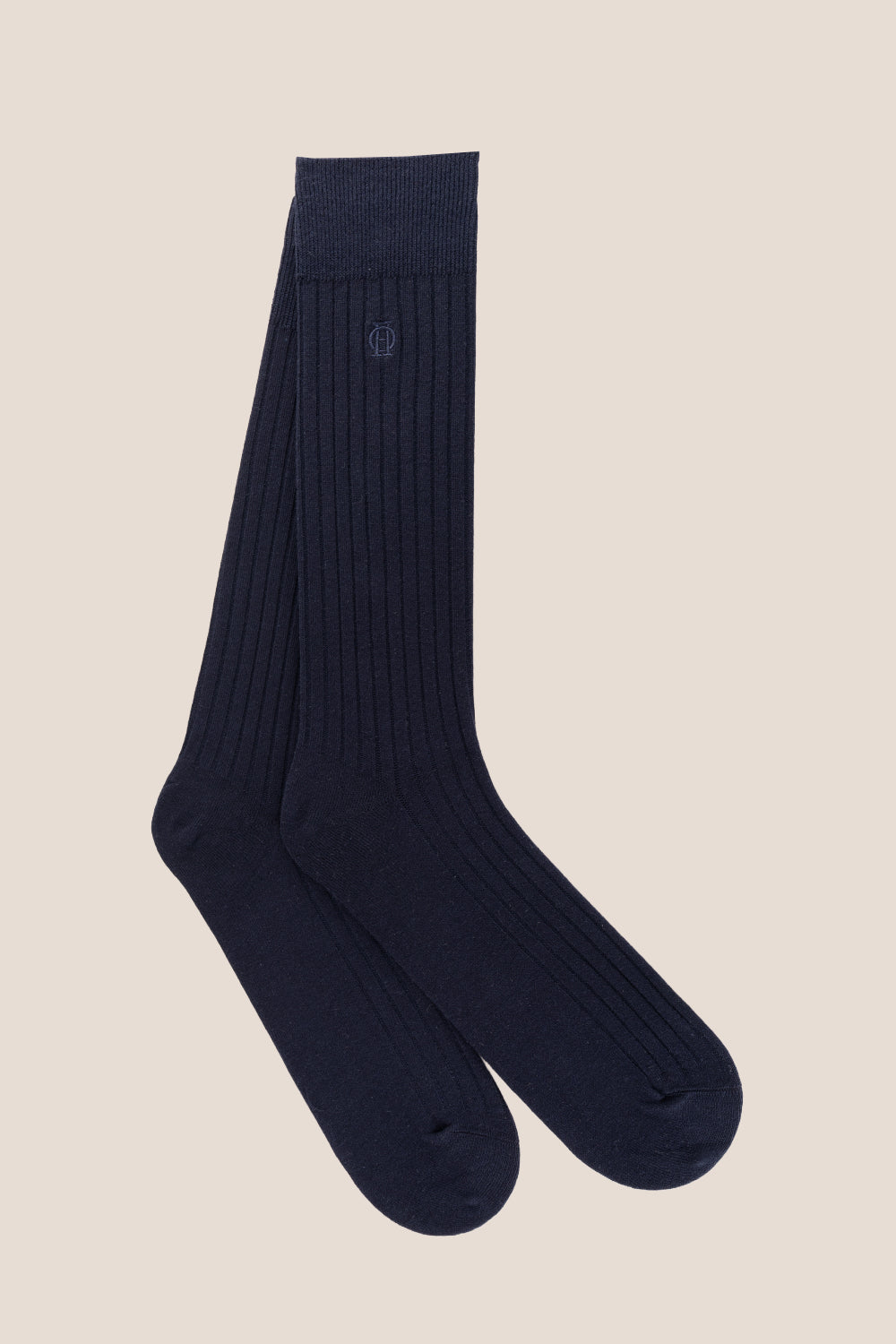 Premium Navy cotton socks designed by Oswin Hyde for the discerning gentleman.