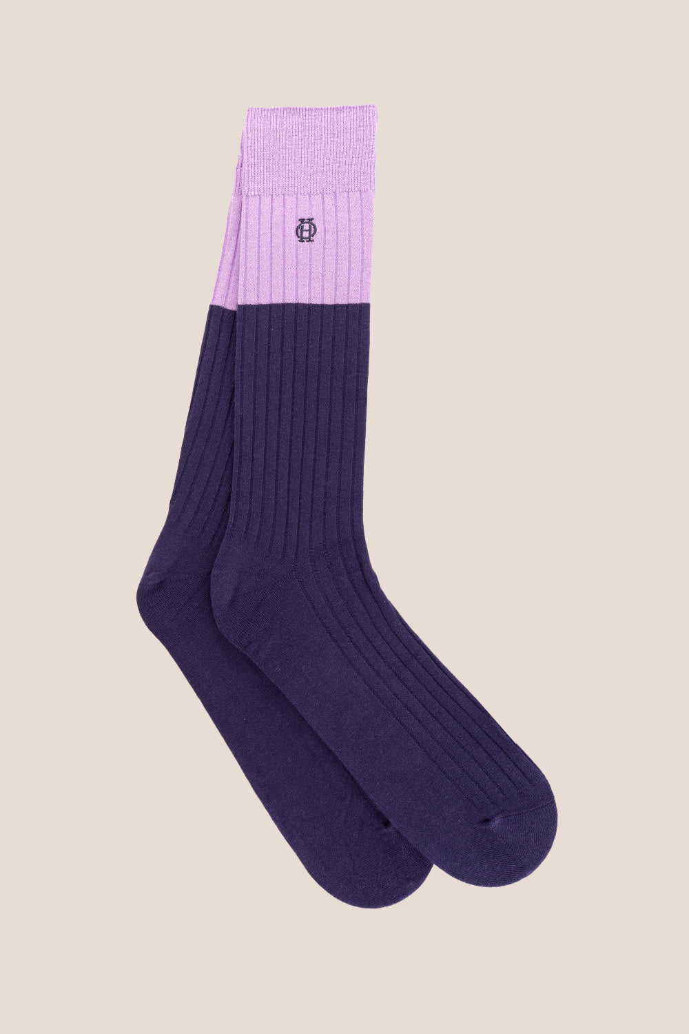 Premium solid socks designed by Oswin Hyde for the discerning gentleman.