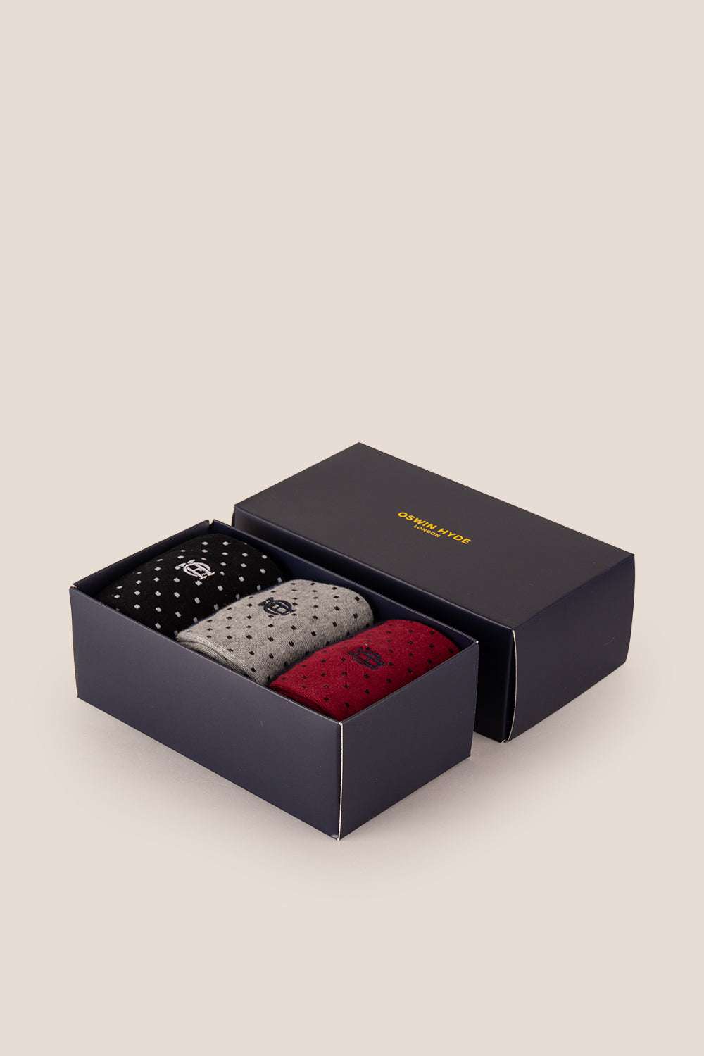 Oswin Hyde Savile three pairs of premium socks for men, offering luxury, comfort, and sophistication.