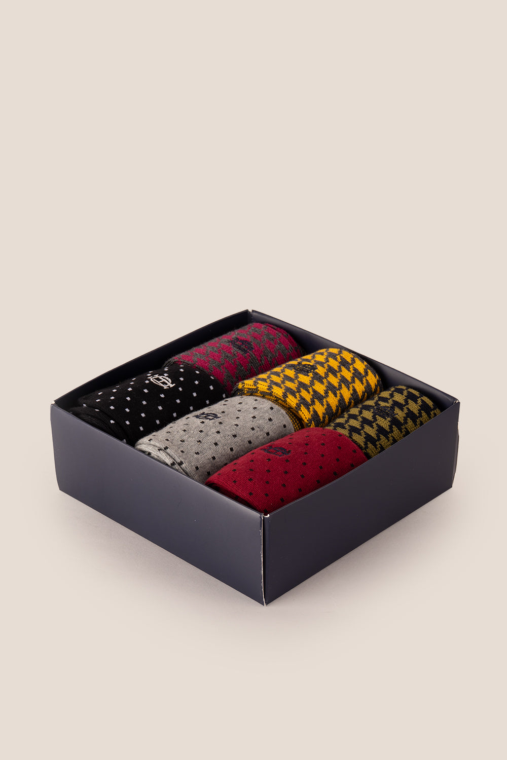 Oswin Hyde Pure Dapper six pairs of premium socks for men, offering luxury, comfort, and style.